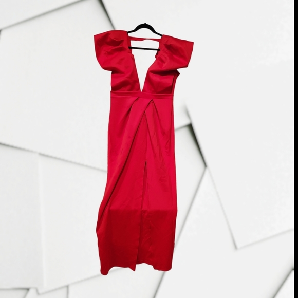 Elegant Red Floor Length Gown, Size L - Picture 3 of 9